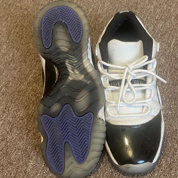 Jordan concord 11 low tops - Picture 3 of 4